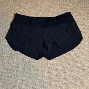 Black lululemon speed up short